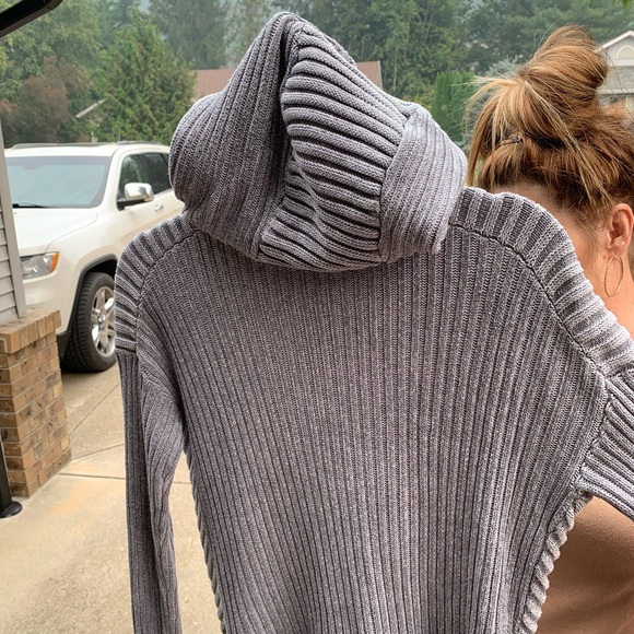 COPY - Rare Lululemon Sweater! - Picture 7 of 10